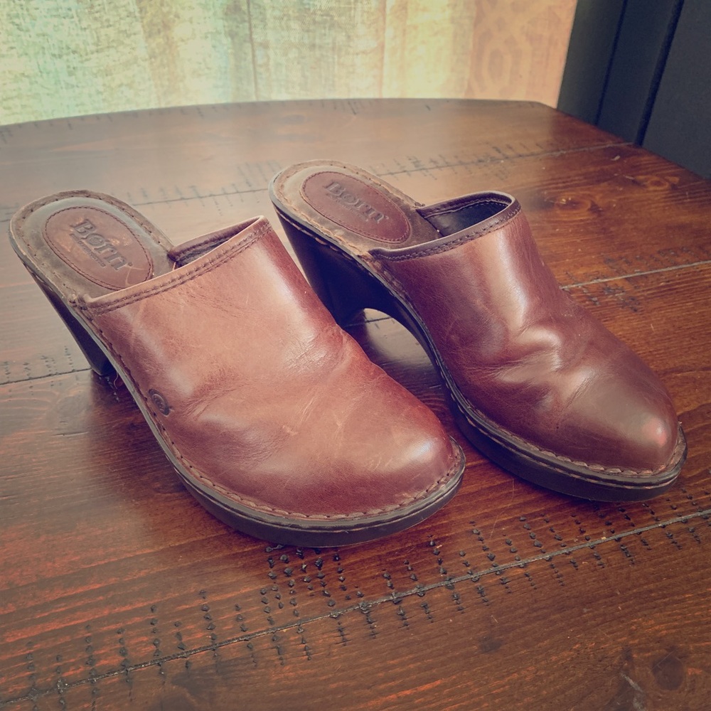 Born Clogs